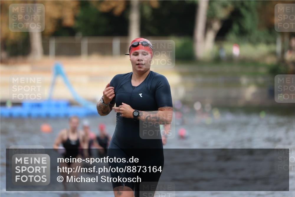 14.09.2025 - Stadtparktriathlon Michael Strokosch http://msf.ph/oto/8873164 14.09.2025 12:12:17 Schwimmen 1244, 1274, 1283, 1297 meine-sportfotos.de