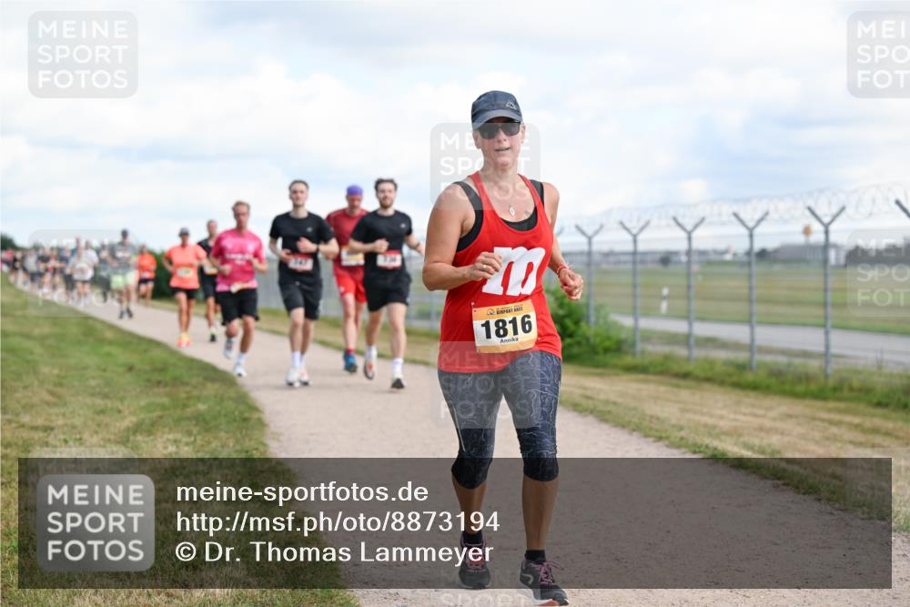 14.09.2025 - Airport Race Dr. Thomas Lammeyer http://msf.ph/oto/8873194 14.09.2025 12:17:56 Laufen 1816 meine-sportfotos.de