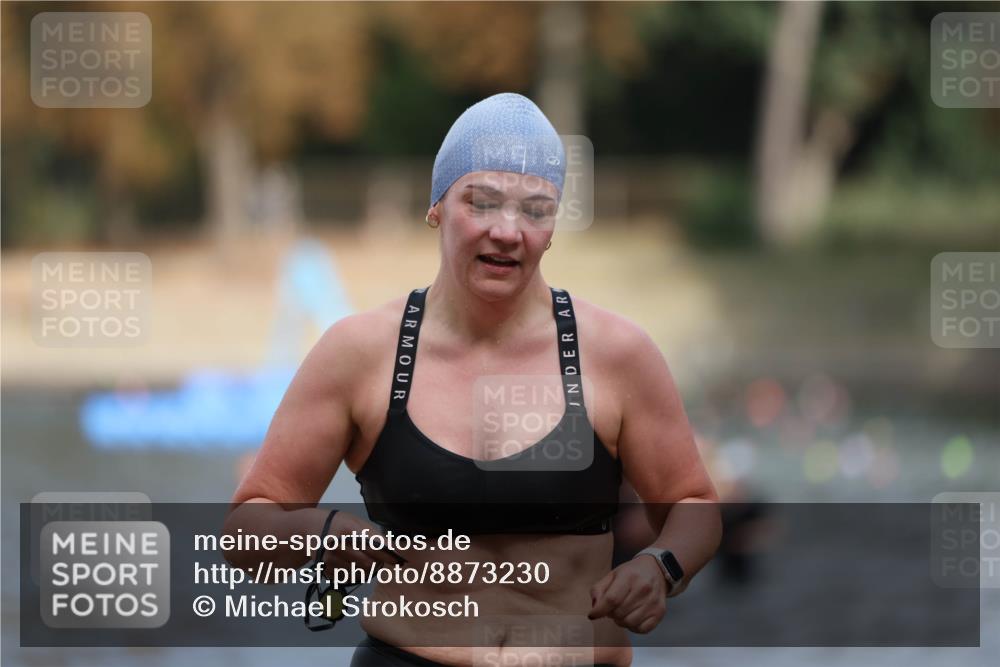 14.09.2025 - Stadtparktriathlon Michael Strokosch http://msf.ph/oto/8873230 14.09.2025 12:12:38 Schwimmen 1229, 1250, 1260, 1314 meine-sportfotos.de