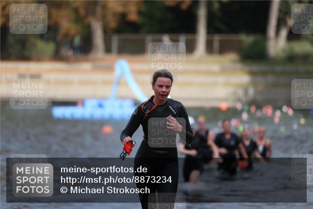 14.09.2025 - Stadtparktriathlon Michael Strokosch http://msf.ph/oto/8873234 14.09.2025 12:12:40 Schwimmen 1250, 1260, 1314 meine-sportfotos.de