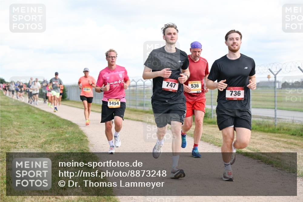 14.09.2025 - Airport Race Dr. Thomas Lammeyer http://msf.ph/oto/8873248 14.09.2025 12:17:59 Laufen 1184, 1454, 747, 536, 536, 736 meine-sportfotos.de
