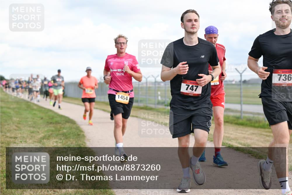 14.09.2025 - Airport Race Dr. Thomas Lammeyer http://msf.ph/oto/8873260 14.09.2025 12:17:59 Laufen 747, 1454, 536, 736 meine-sportfotos.de
