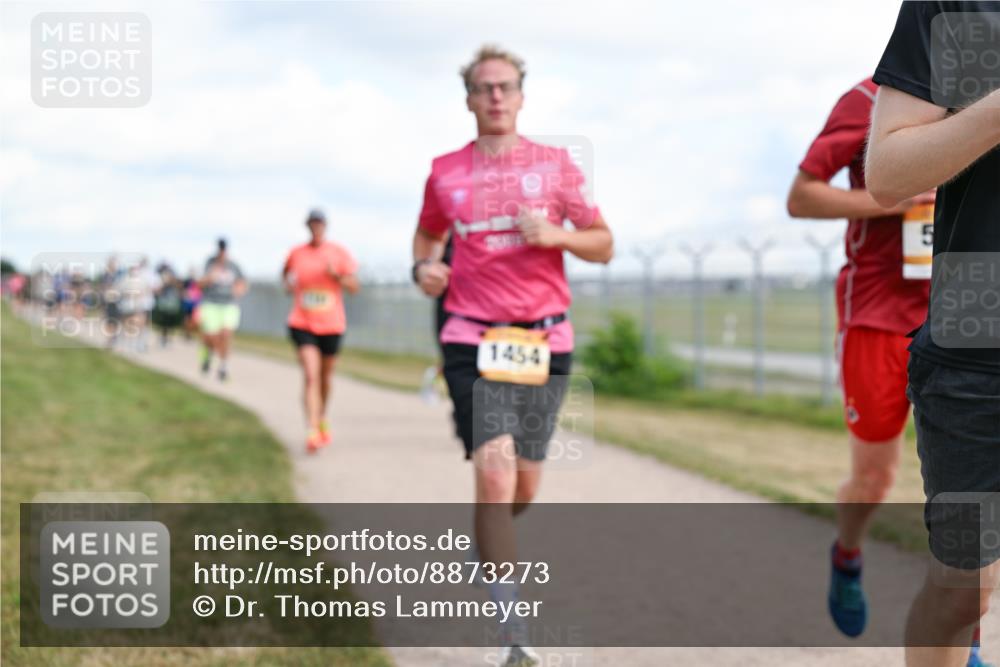 14.09.2025 - Airport Race Dr. Thomas Lammeyer http://msf.ph/oto/8873273 14.09.2025 12:18:00 Laufen 1454, 5 meine-sportfotos.de