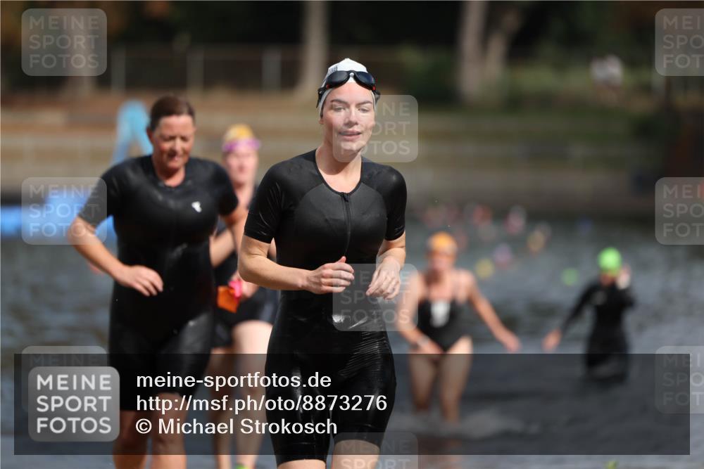 14.09.2025 - Stadtparktriathlon Michael Strokosch http://msf.ph/oto/8873276 14.09.2025 12:12:53 Schwimmen 1275, 1293, 1296, 1310, 1314 meine-sportfotos.de