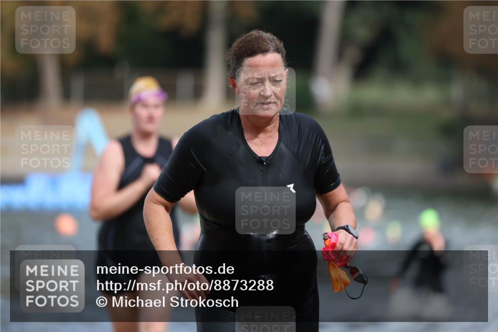 14.09.2025 - Stadtparktriathlon Michael Strokosch http://msf.ph/oto/8873288 14.09.2025 12:12:55 Schwimmen 1242, 1275, 1293, 1296, 1310 meine-sportfotos.de