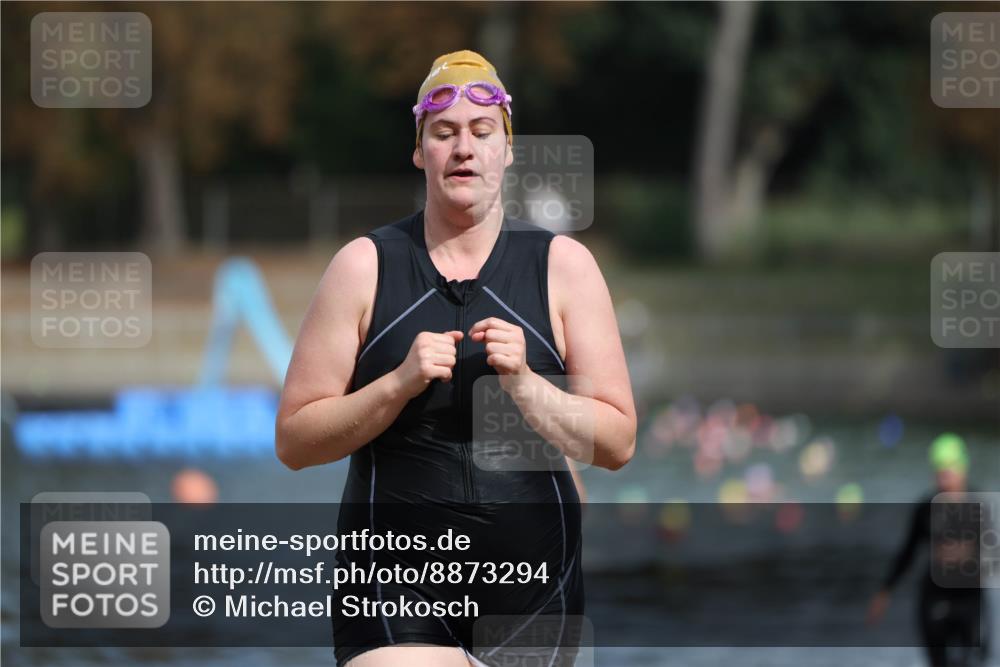 14.09.2025 - Stadtparktriathlon Michael Strokosch http://msf.ph/oto/8873294 14.09.2025 12:12:57 Schwimmen 1242, 1275, 1293, 1296, 1310 meine-sportfotos.de