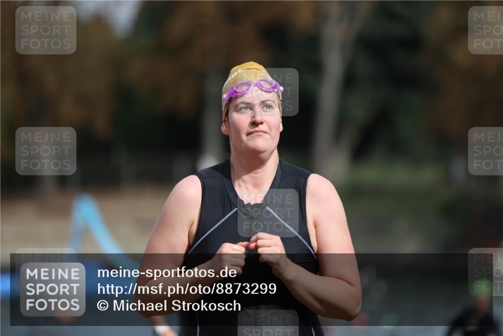 14.09.2025 - Stadtparktriathlon Michael Strokosch http://msf.ph/oto/8873299 14.09.2025 12:12:58 Schwimmen 1242, 1275, 1293, 1296 meine-sportfotos.de