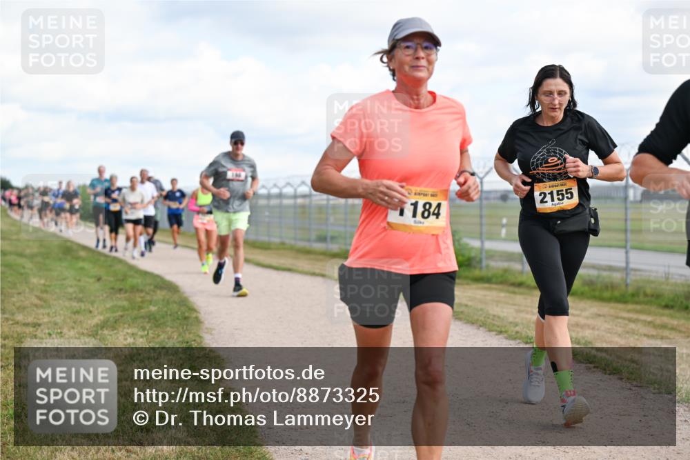 14.09.2025 - Airport Race Dr. Thomas Lammeyer http://msf.ph/oto/8873325 14.09.2025 12:18:03 Laufen 184, 2155 meine-sportfotos.de