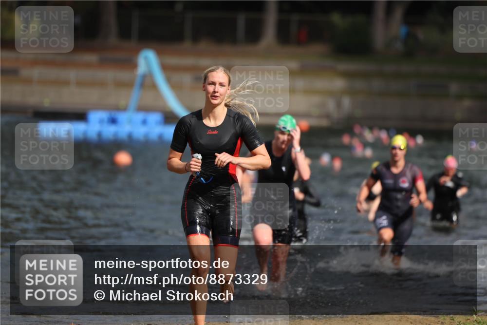 14.09.2025 - Stadtparktriathlon Michael Strokosch http://msf.ph/oto/8873329 14.09.2025 12:13:15 Schwimmen 1223, 1264, 1267, 1280, 1321 meine-sportfotos.de