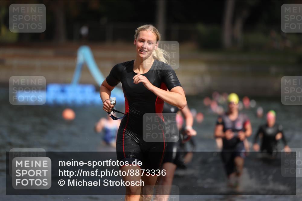14.09.2025 - Stadtparktriathlon Michael Strokosch http://msf.ph/oto/8873336 14.09.2025 12:13:16 Schwimmen 1223, 1264, 1267, 1280, 1321 meine-sportfotos.de