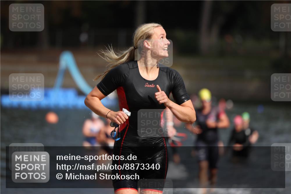 14.09.2025 - Stadtparktriathlon Michael Strokosch http://msf.ph/oto/8873340 14.09.2025 12:13:16 Schwimmen 1223, 1264, 1267, 1280, 1321 meine-sportfotos.de