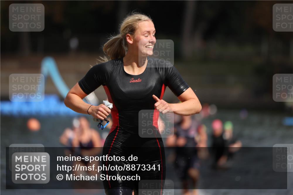 14.09.2025 - Stadtparktriathlon Michael Strokosch http://msf.ph/oto/8873341 14.09.2025 12:13:17 Schwimmen 1223, 1264, 1267, 1280, 1321 meine-sportfotos.de