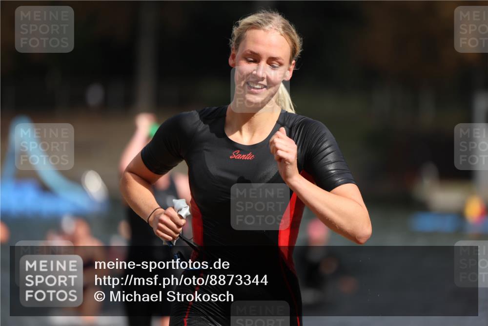 14.09.2025 - Stadtparktriathlon Michael Strokosch http://msf.ph/oto/8873344 14.09.2025 12:13:17 Schwimmen 1223, 1264, 1267, 1280, 1321 meine-sportfotos.de