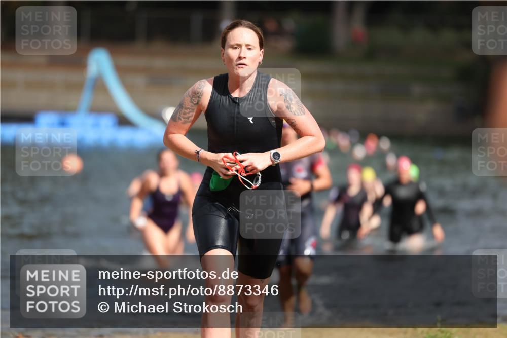 14.09.2025 - Stadtparktriathlon Michael Strokosch http://msf.ph/oto/8873346 14.09.2025 12:13:18 Schwimmen 1223, 1257, 1264, 1267, 1280, 1321 meine-sportfotos.de