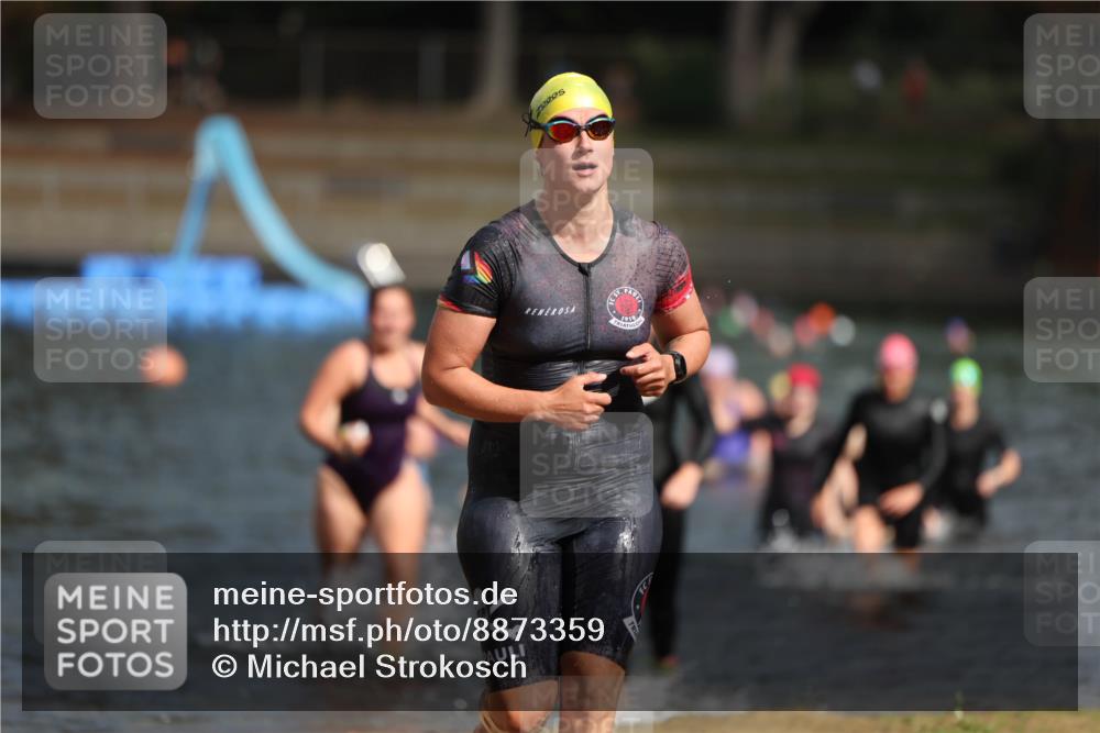 14.09.2025 - Stadtparktriathlon Michael Strokosch http://msf.ph/oto/8873359 14.09.2025 12:13:21 Schwimmen 1223, 1251, 1257, 1264, 1267, 1286, 1321 meine-sportfotos.de