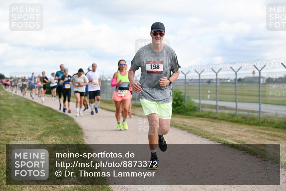 14.09.2025 - Airport Race Dr. Thomas Lammeyer http://msf.ph/oto/8873372 14.09.2025 12:18:06 Laufen 1553, 198 meine-sportfotos.de