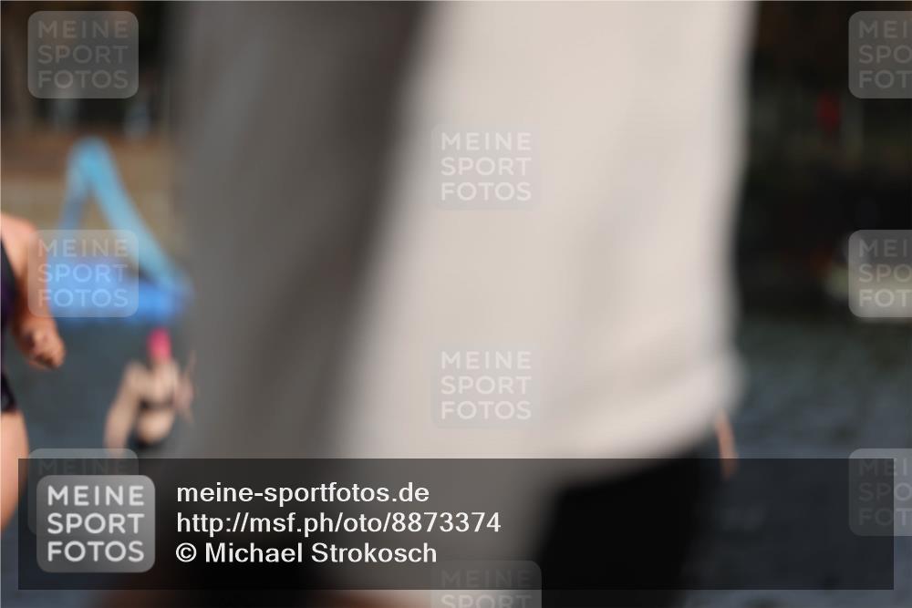 14.09.2025 - Stadtparktriathlon Michael Strokosch http://msf.ph/oto/8873374 14.09.2025 12:13:26 Schwimmen 1222, 1251, 1257, 1264, 1277, 1286, 1312, 1321 meine-sportfotos.de
