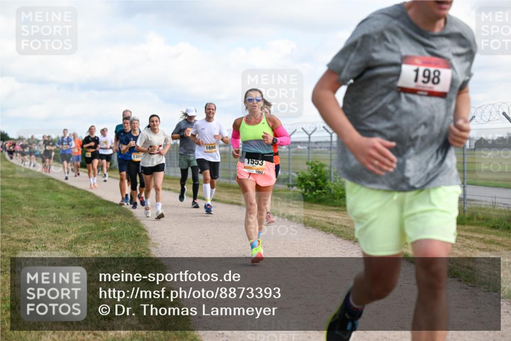 14.09.2025 - Airport Race Dr. Thomas Lammeyer http://msf.ph/oto/8873393 14.09.2025 12:18:07 Laufen 1305, 1698, 1553, 1553, 198 meine-sportfotos.de