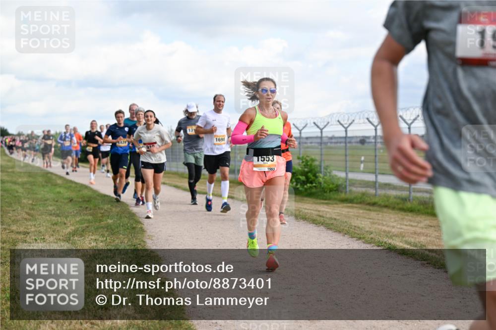 14.09.2025 - Airport Race Dr. Thomas Lammeyer http://msf.ph/oto/8873401 14.09.2025 12:18:08 Laufen 1426, 1698, 1553, 1553, 19 meine-sportfotos.de