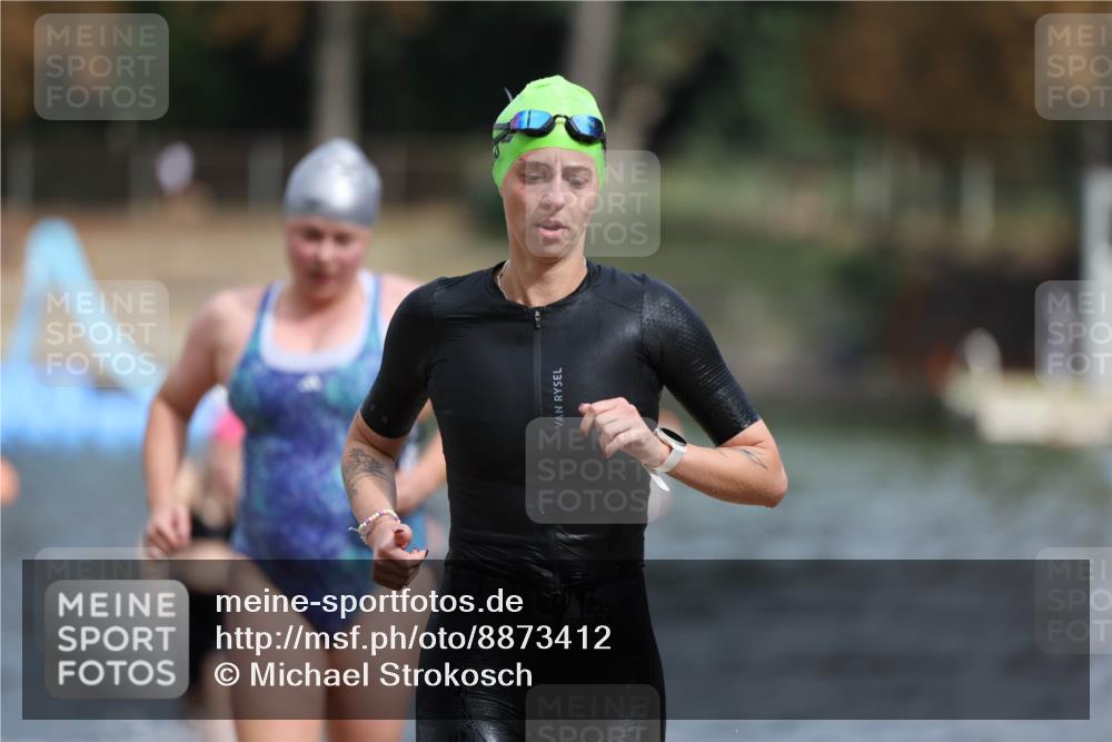 14.09.2025 - Stadtparktriathlon Michael Strokosch http://msf.ph/oto/8873412 14.09.2025 12:13:36 Schwimmen 1222, 1263, 1277, 1286, 1291, 1312, 1319 meine-sportfotos.de