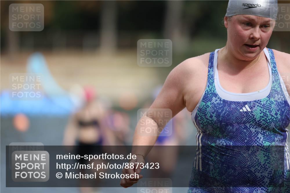 14.09.2025 - Stadtparktriathlon Michael Strokosch http://msf.ph/oto/8873423 14.09.2025 12:13:38 Schwimmen 1222, 1263, 1277, 1291, 1312, 1319 meine-sportfotos.de