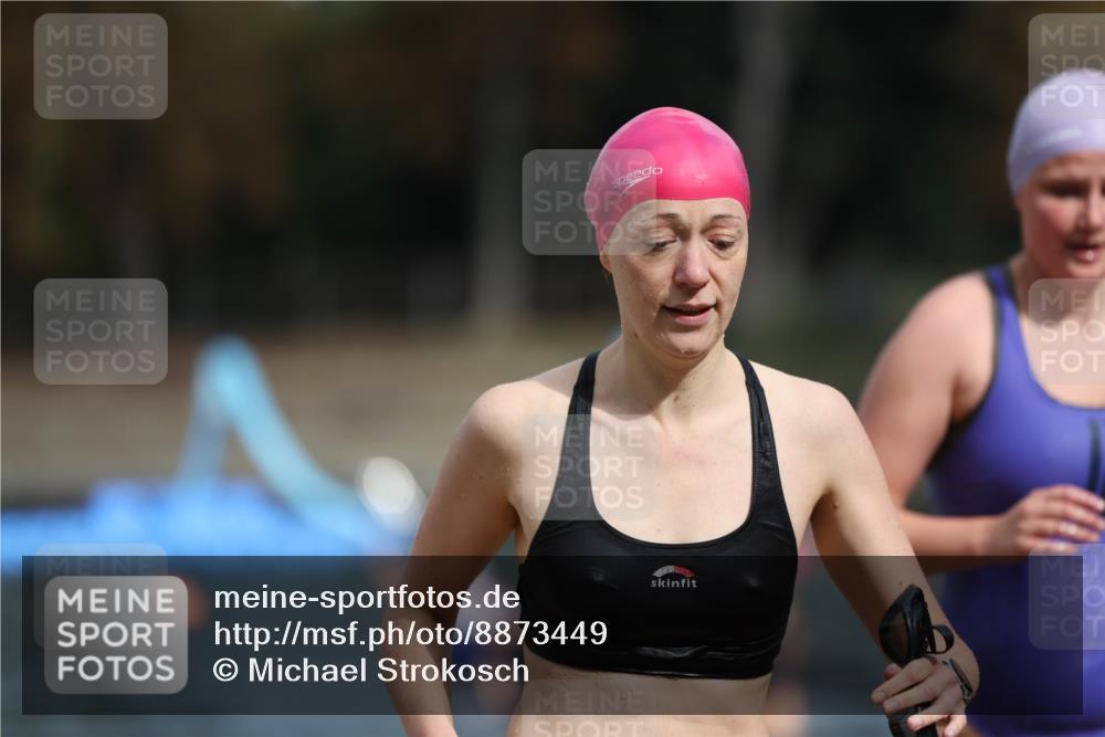 14.09.2025 - Stadtparktriathlon Michael Strokosch http://msf.ph/oto/8873449 14.09.2025 12:13:45 Schwimmen 1263, 1291, 1319 meine-sportfotos.de