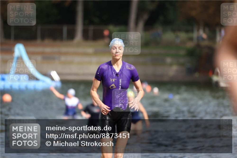 14.09.2025 - Stadtparktriathlon Michael Strokosch http://msf.ph/oto/8873451 14.09.2025 12:13:46 Schwimmen 1236, 1263, 1291, 1319 meine-sportfotos.de