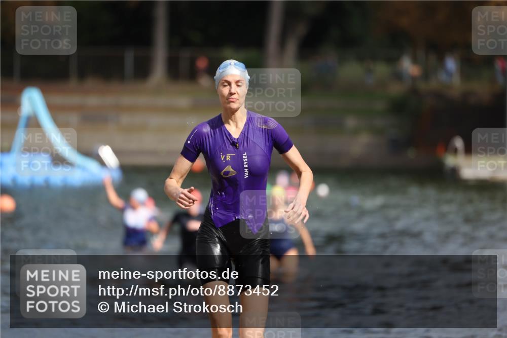 14.09.2025 - Stadtparktriathlon Michael Strokosch http://msf.ph/oto/8873452 14.09.2025 12:13:46 Schwimmen 1236, 1263, 1291, 1319 meine-sportfotos.de