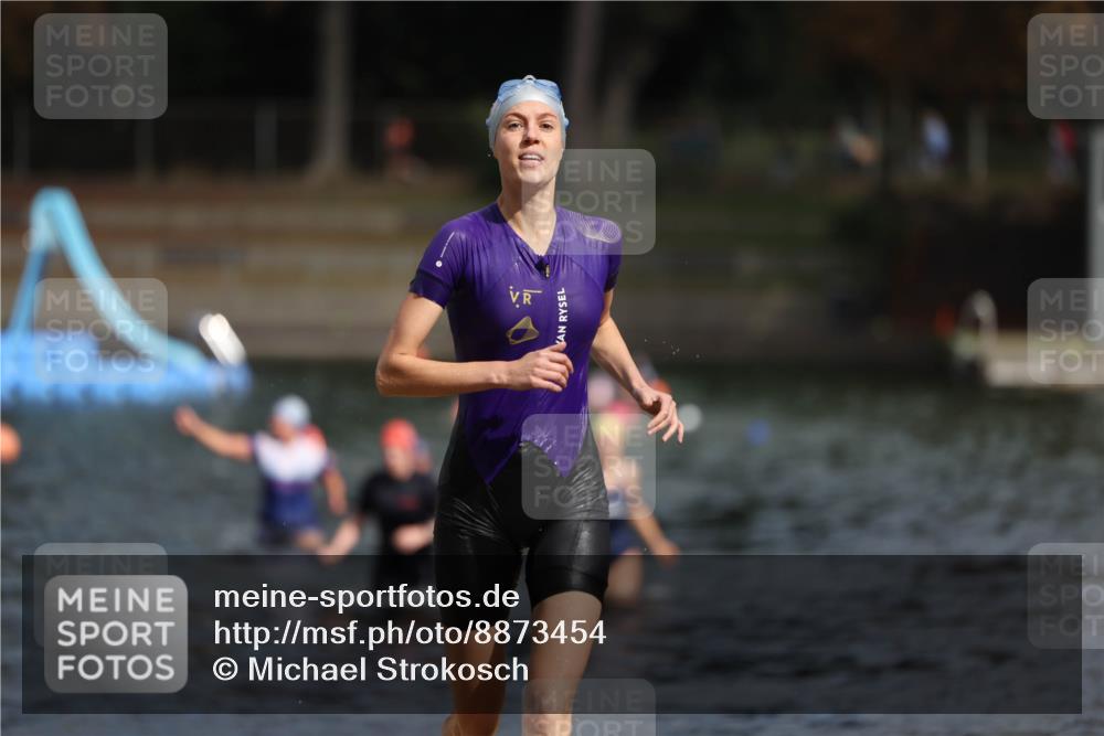 14.09.2025 - Stadtparktriathlon Michael Strokosch http://msf.ph/oto/8873454 14.09.2025 12:13:46 Schwimmen 1236, 1263, 1291, 1319 meine-sportfotos.de