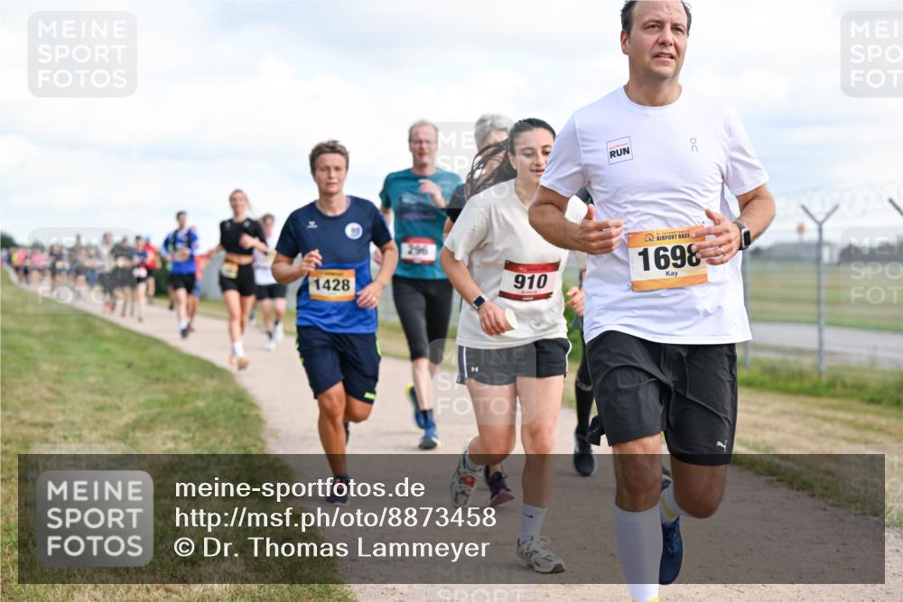 14.09.2025 - Airport Race Dr. Thomas Lammeyer http://msf.ph/oto/8873458 14.09.2025 12:18:11 Laufen 1428, 296, 910, 1698 meine-sportfotos.de