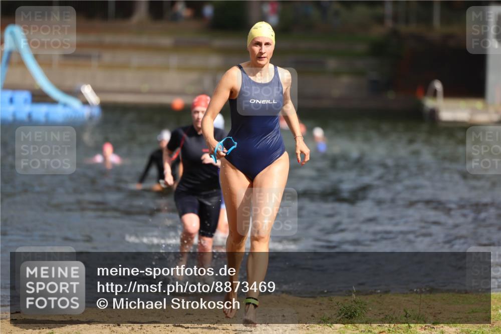 14.09.2025 - Stadtparktriathlon Michael Strokosch http://msf.ph/oto/8873469 14.09.2025 12:13:56 Schwimmen 1236, 1237, 1288 meine-sportfotos.de
