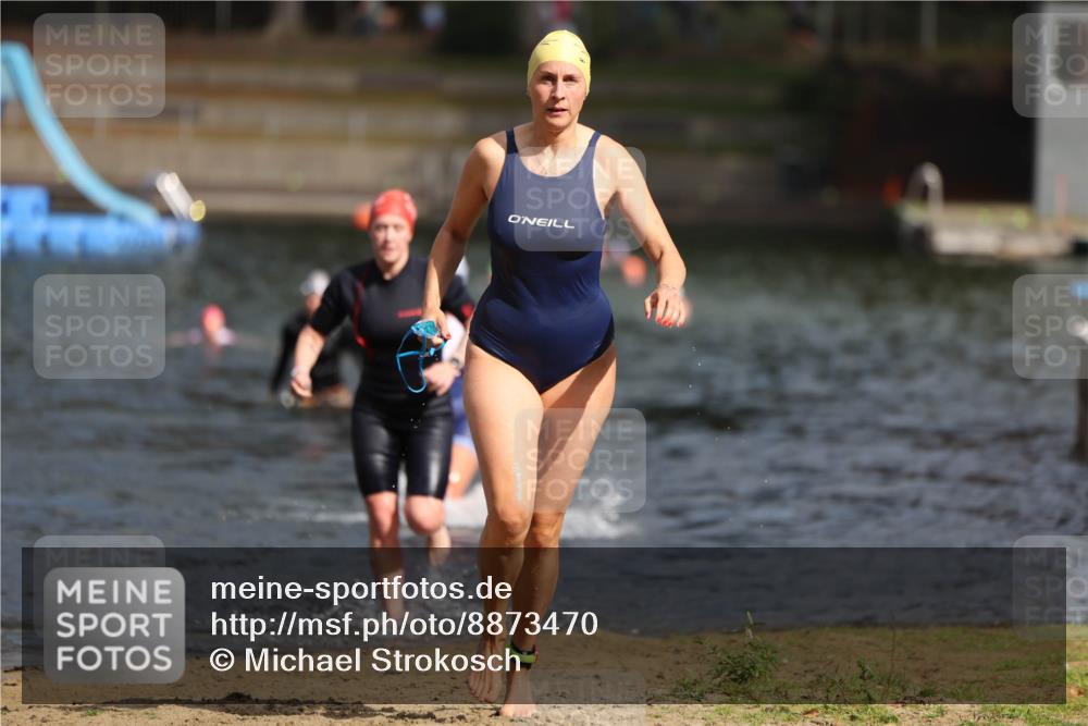 14.09.2025 - Stadtparktriathlon Michael Strokosch http://msf.ph/oto/8873470 14.09.2025 12:13:56 Schwimmen 1236, 1237, 1288 meine-sportfotos.de