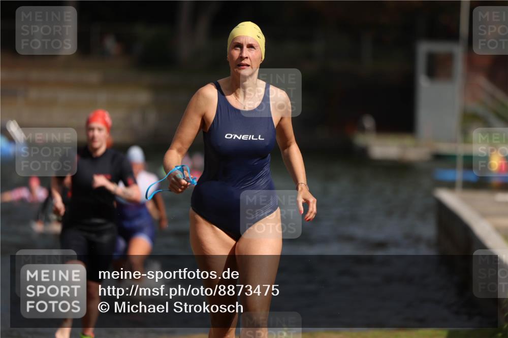 14.09.2025 - Stadtparktriathlon Michael Strokosch http://msf.ph/oto/8873475 14.09.2025 12:13:57 Schwimmen 1236, 1237, 1288 meine-sportfotos.de