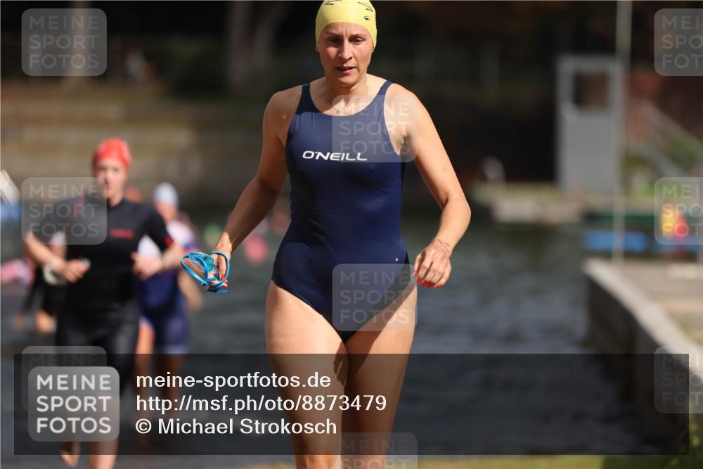 14.09.2025 - Stadtparktriathlon Michael Strokosch http://msf.ph/oto/8873479 14.09.2025 12:13:58 Schwimmen 1236, 1237, 1288 meine-sportfotos.de