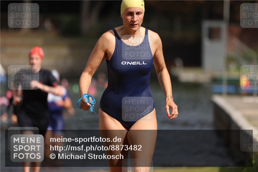 14.09.2025 - Stadtparktriathlon Michael Strokosch http://msf.ph/oto/8873482 14.09.2025 12:13:58 Schwimmen 1236, 1237, 1288 meine-sportfotos.de