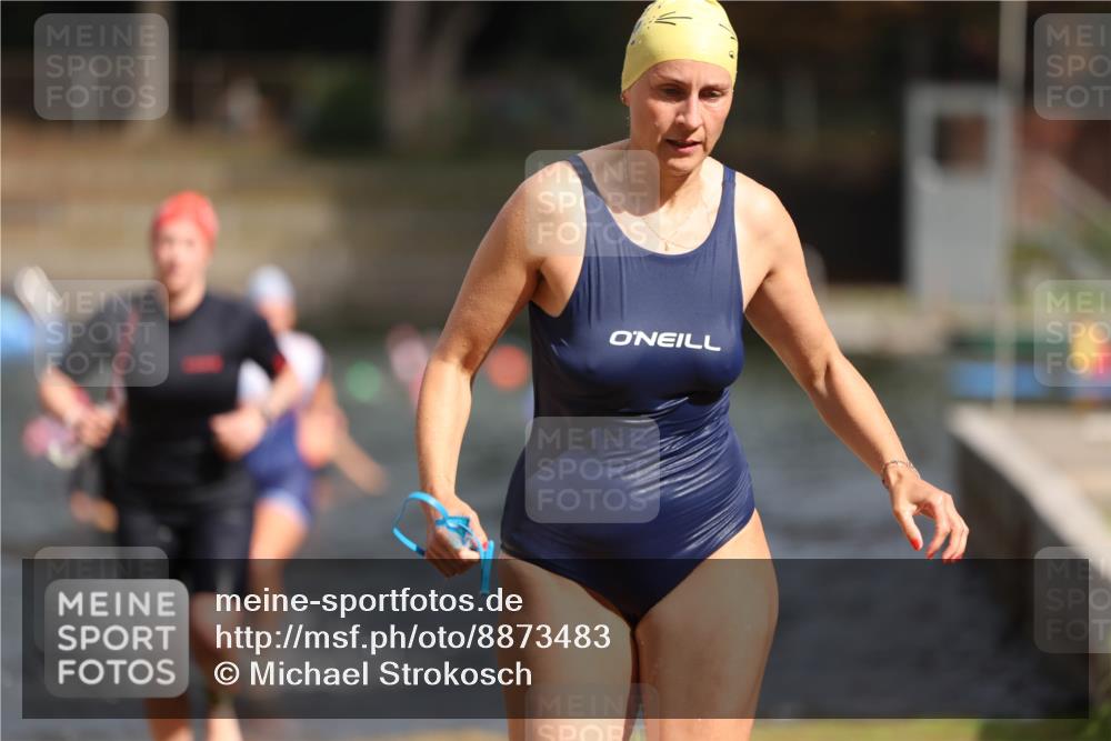 14.09.2025 - Stadtparktriathlon Michael Strokosch http://msf.ph/oto/8873483 14.09.2025 12:13:58 Schwimmen 1236, 1237, 1288 meine-sportfotos.de