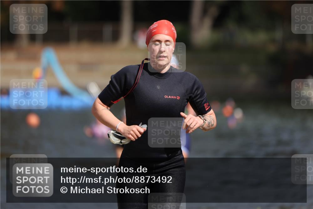 14.09.2025 - Stadtparktriathlon Michael Strokosch http://msf.ph/oto/8873492 14.09.2025 12:14:00 Schwimmen 1236, 1237, 1288, 1290 meine-sportfotos.de