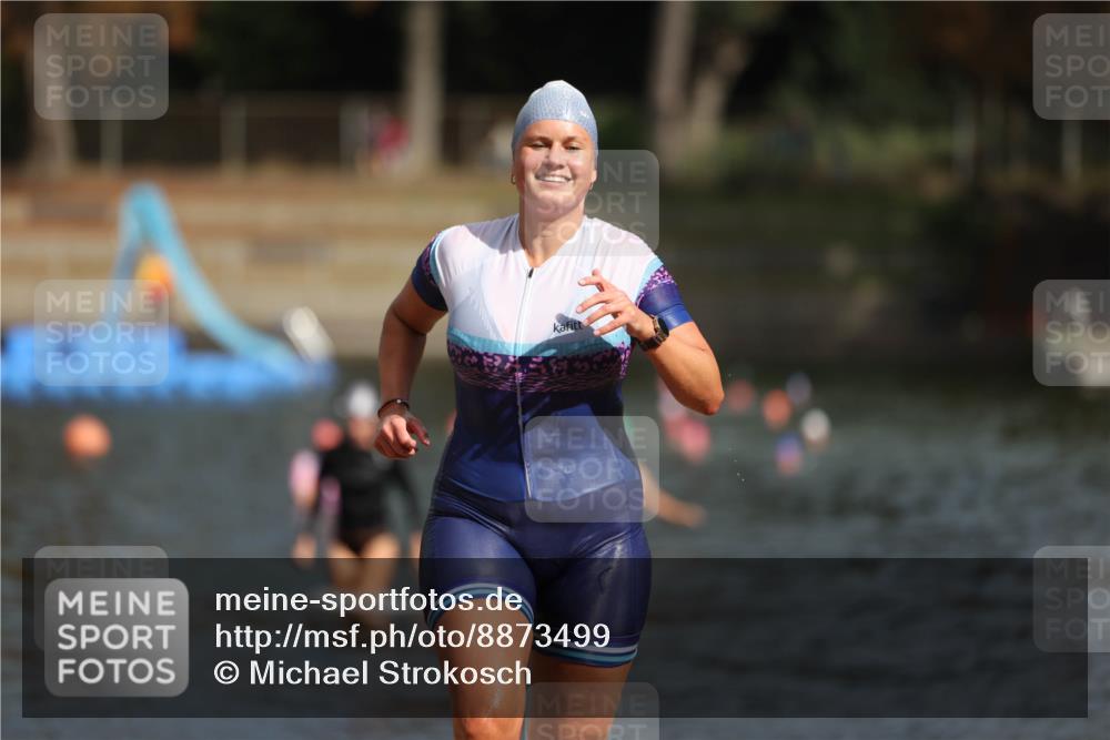 14.09.2025 - Stadtparktriathlon Michael Strokosch http://msf.ph/oto/8873499 14.09.2025 12:14:02 Schwimmen 1236, 1237, 1288, 1290 meine-sportfotos.de