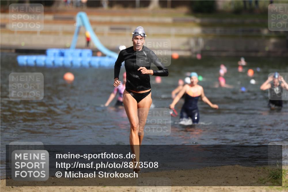 14.09.2025 - Stadtparktriathlon Michael Strokosch http://msf.ph/oto/8873508 14.09.2025 12:14:09 Schwimmen 1290 meine-sportfotos.de
