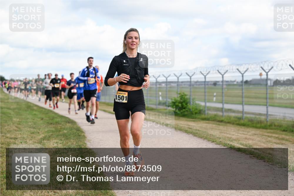 14.09.2025 - Airport Race Dr. Thomas Lammeyer http://msf.ph/oto/8873509 14.09.2025 12:18:14 Laufen 1501 meine-sportfotos.de