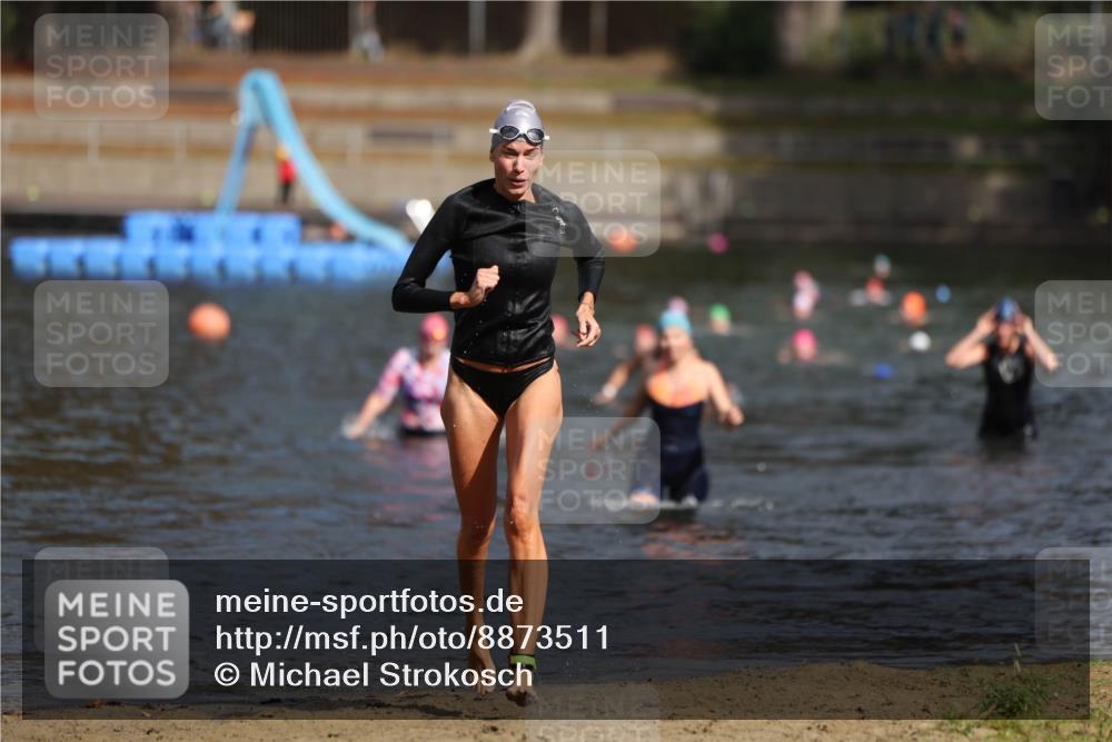 14.09.2025 - Stadtparktriathlon Michael Strokosch http://msf.ph/oto/8873511 14.09.2025 12:14:10 Schwimmen 1248, 1290 meine-sportfotos.de
