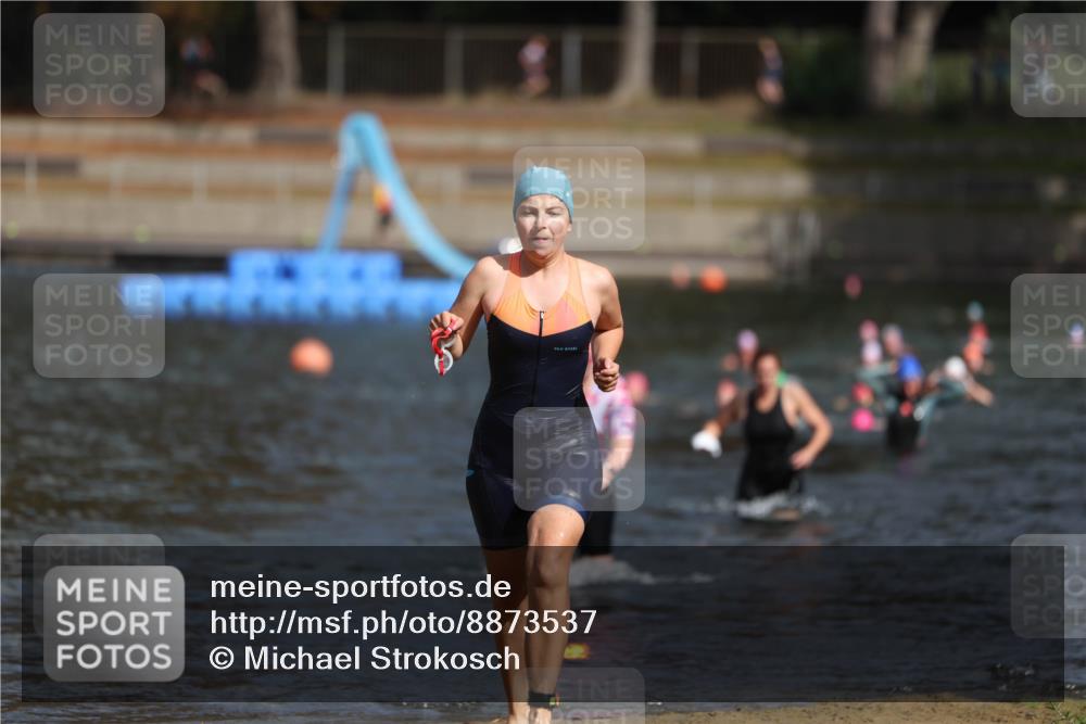 14.09.2025 - Stadtparktriathlon Michael Strokosch http://msf.ph/oto/8873537 14.09.2025 12:14:19 Schwimmen 1248, 1279 meine-sportfotos.de