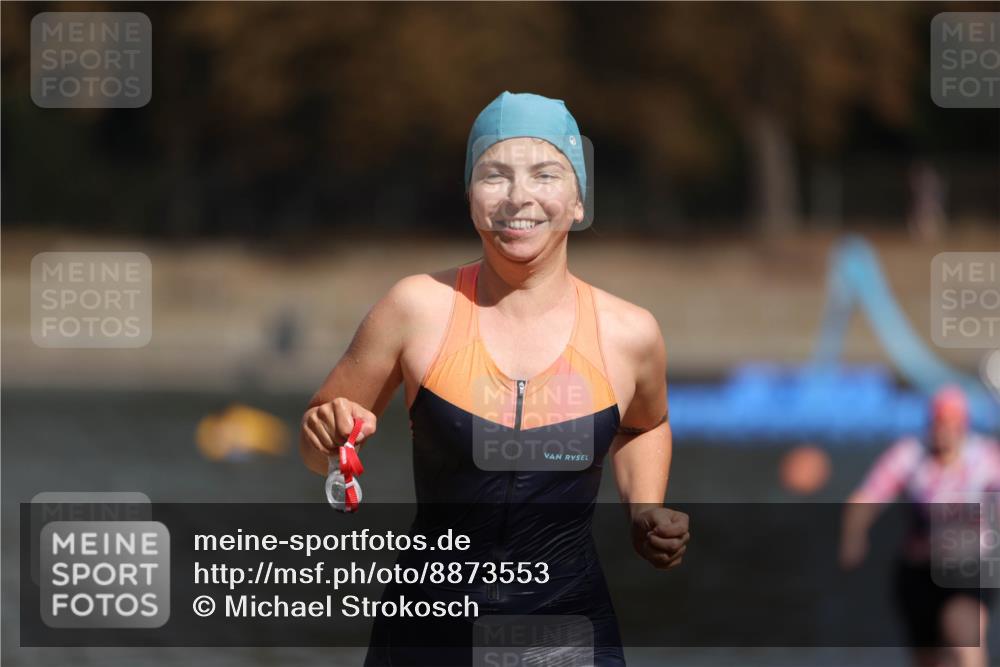 14.09.2025 - Stadtparktriathlon Michael Strokosch http://msf.ph/oto/8873553 14.09.2025 12:14:23 Schwimmen 1248, 1279, 1316 meine-sportfotos.de