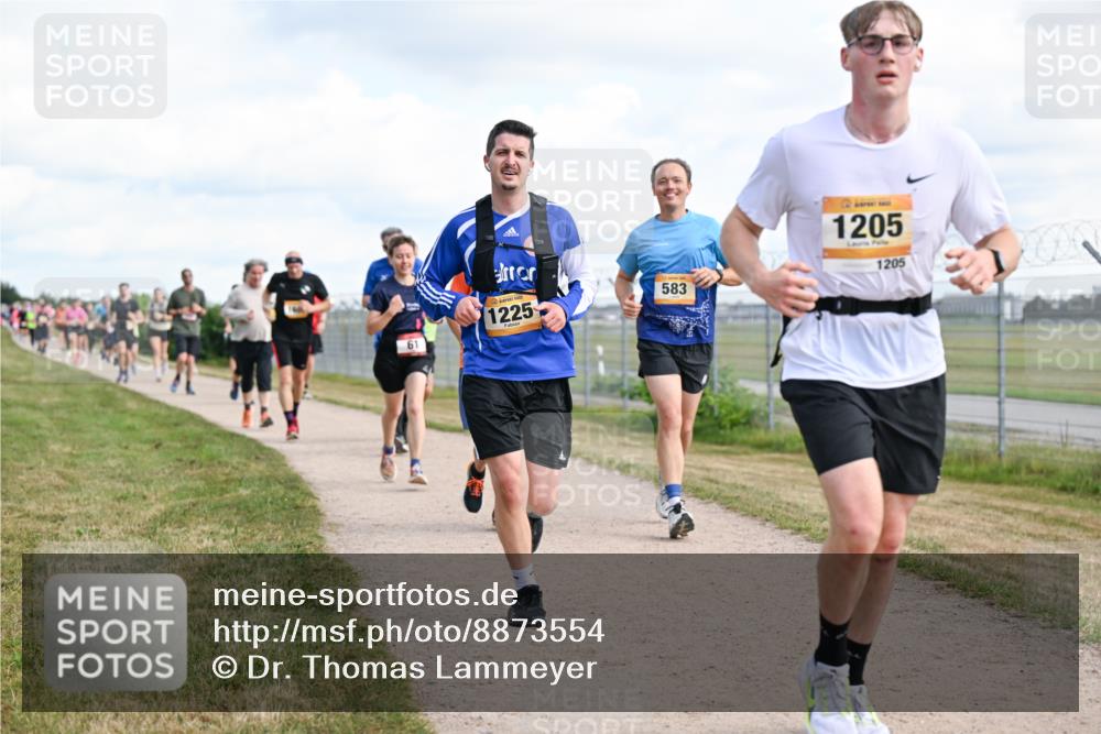 14.09.2025 - Airport Race Dr. Thomas Lammeyer http://msf.ph/oto/8873554 14.09.2025 12:18:17 Laufen 583, 1225, 61, 1205, 1205 meine-sportfotos.de