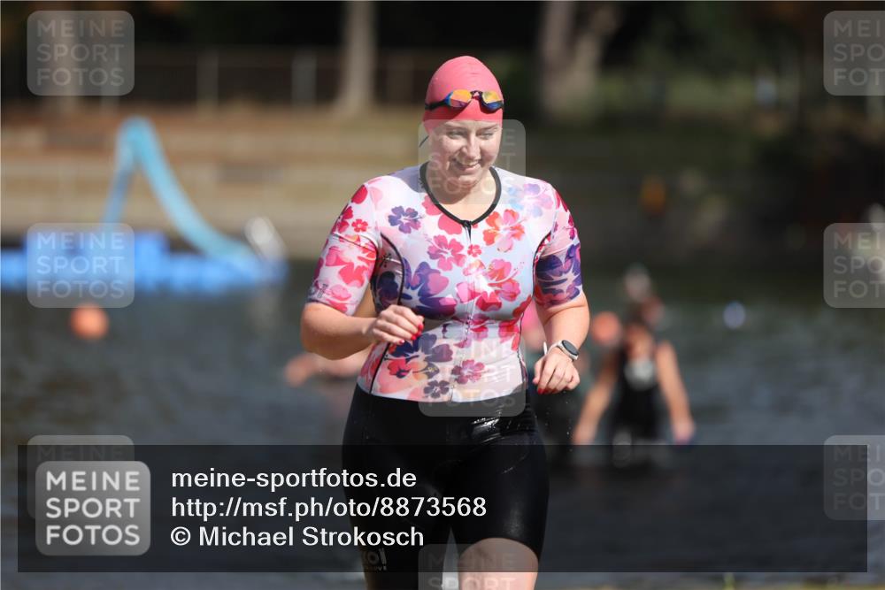 14.09.2025 - Stadtparktriathlon Michael Strokosch http://msf.ph/oto/8873568 14.09.2025 12:14:29 Schwimmen 1279, 1316 meine-sportfotos.de