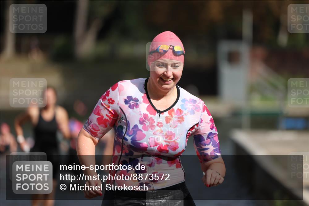 14.09.2025 - Stadtparktriathlon Michael Strokosch http://msf.ph/oto/8873572 14.09.2025 12:14:30 Schwimmen 1279, 1316 meine-sportfotos.de