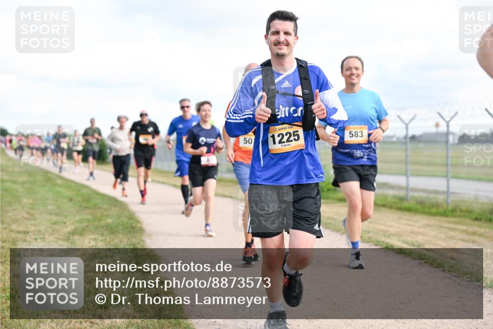 14.09.2025 - Airport Race Dr. Thomas Lammeyer http://msf.ph/oto/8873573 14.09.2025 12:18:18 Laufen 50, 1225, 583 meine-sportfotos.de