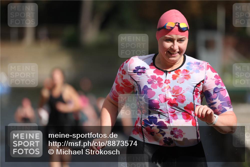 14.09.2025 - Stadtparktriathlon Michael Strokosch http://msf.ph/oto/8873574 14.09.2025 12:14:30 Schwimmen 1279, 1316 meine-sportfotos.de