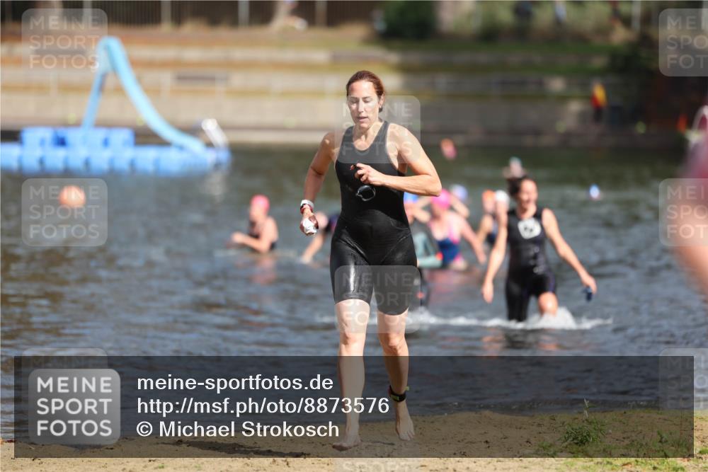 14.09.2025 - Stadtparktriathlon Michael Strokosch http://msf.ph/oto/8873576 14.09.2025 12:14:31 Schwimmen 1279, 1316 meine-sportfotos.de