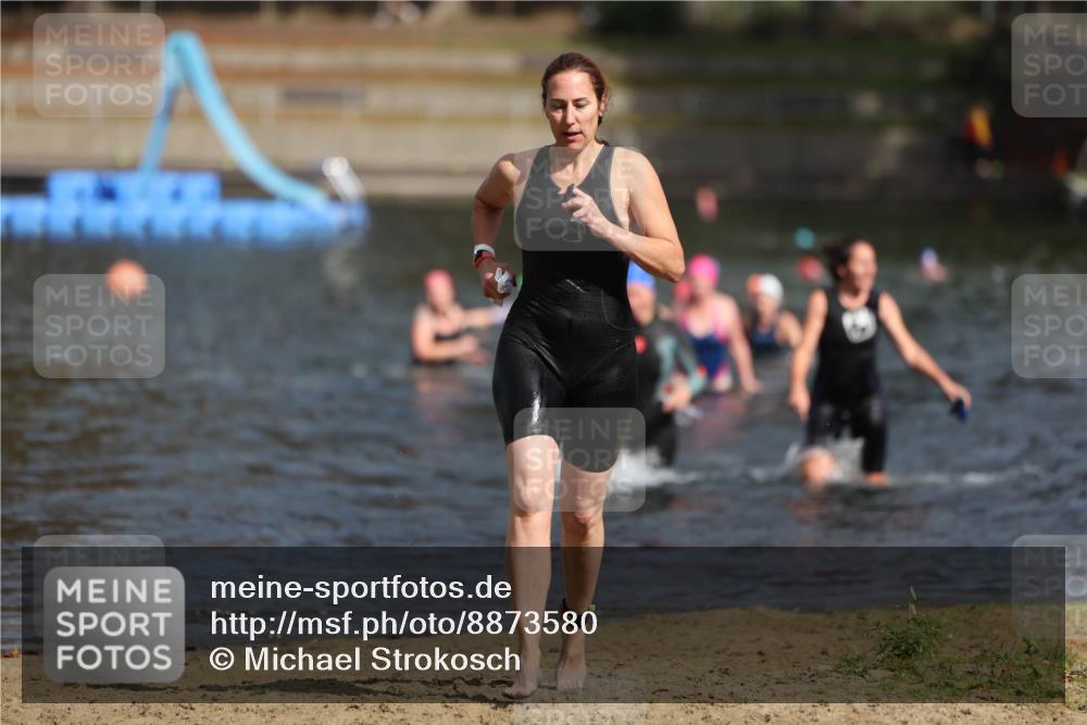 14.09.2025 - Stadtparktriathlon Michael Strokosch http://msf.ph/oto/8873580 14.09.2025 12:14:31 Schwimmen 1279, 1316 meine-sportfotos.de